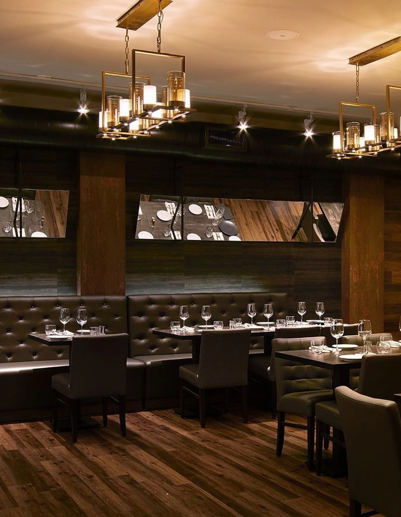 Prime on the Avenue restaurant dining room in Toronto